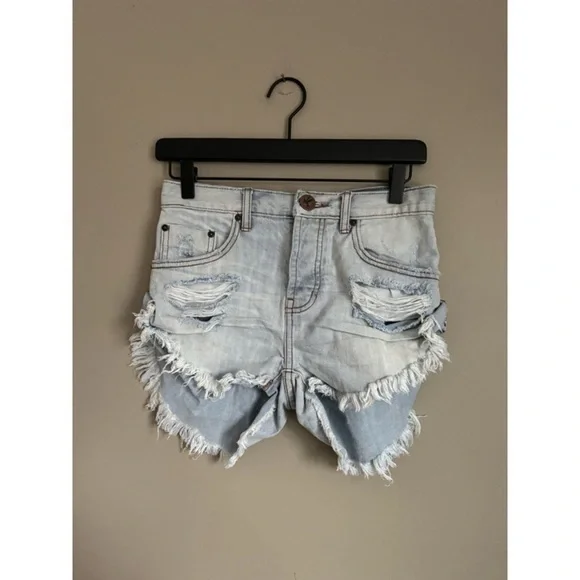 ONE X ONE TEASPOON Light Wash Bandits Shorts